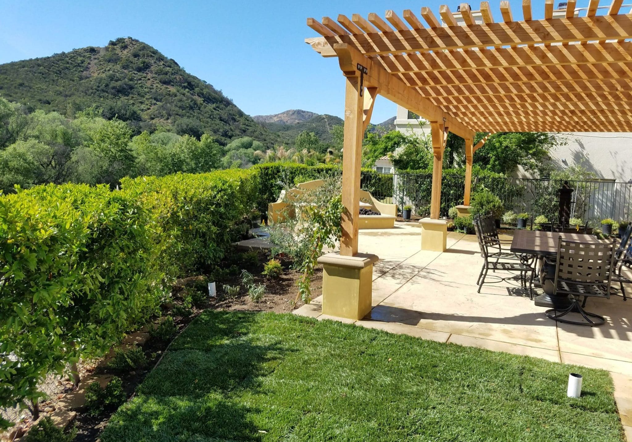 Porter Ranch, CA Outdoor Living